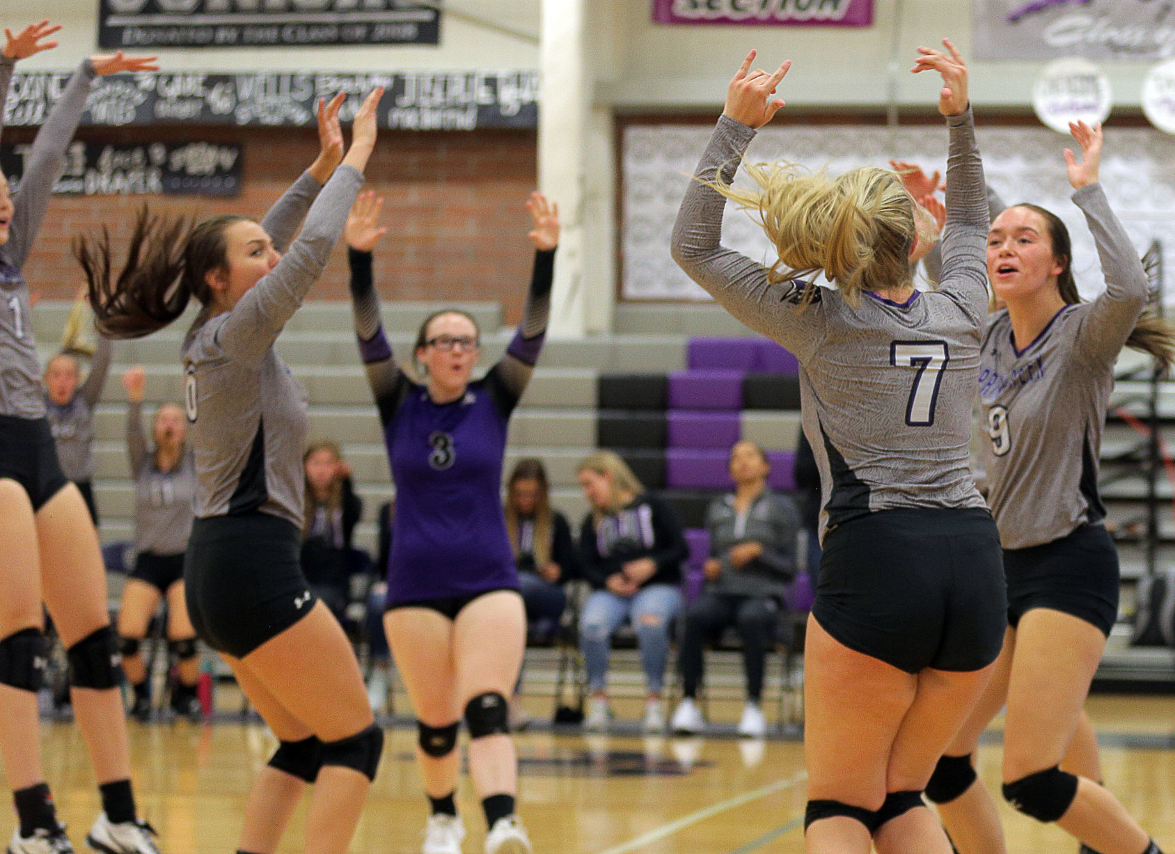 Truckee at Spring Creek Volleyball - 1st Set (22).jpg